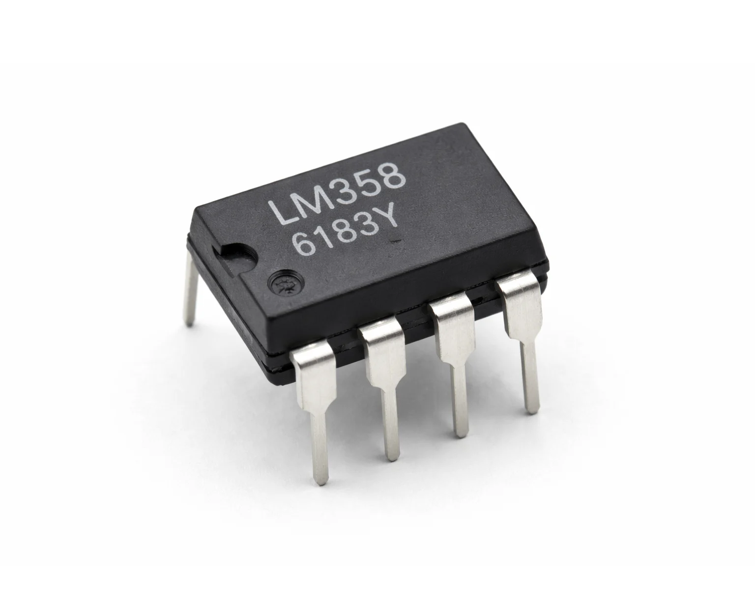 Amplificador operacional LM358P doble (DIP-8)